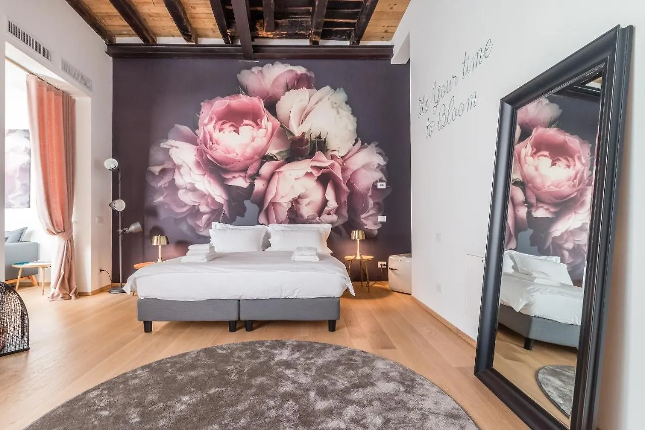 Blooms Botanical Rooms Padova Italy