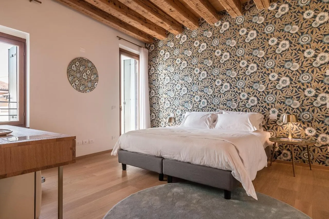 Blooms Botanical Rooms Padova 0*,  Italy