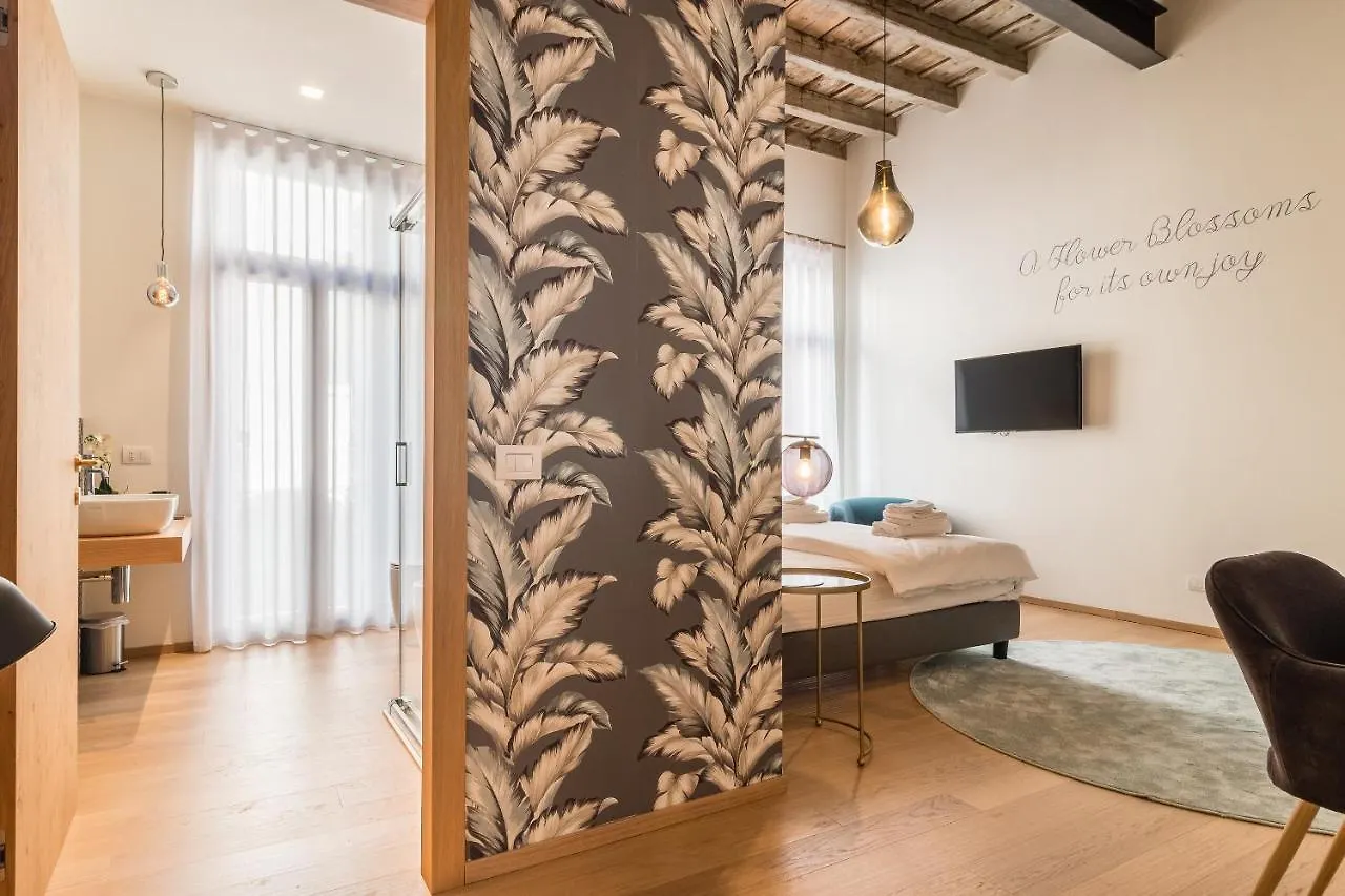 Blooms Botanical Rooms Padova Guest house