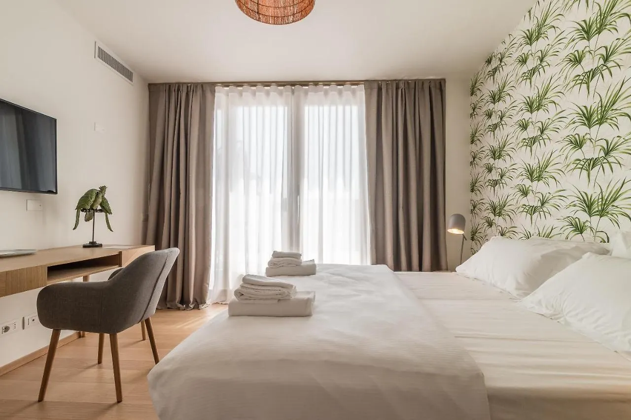 Blooms Botanical Rooms Padova Guest house
